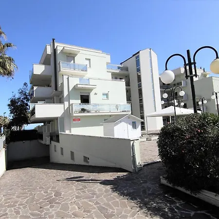 Brezza Di Mare 別荘